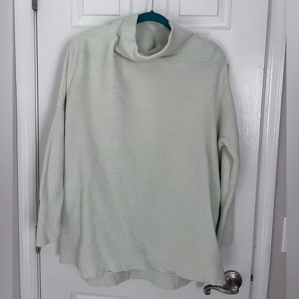 Free People Pale Green Women's Oversized Turtleneck Sweater, Size XS